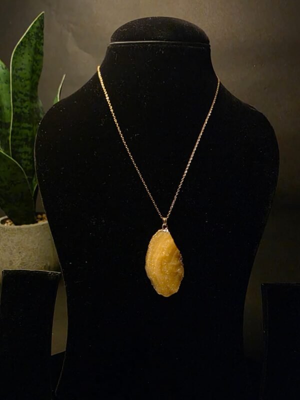Raw Real Radiant Neckpiece