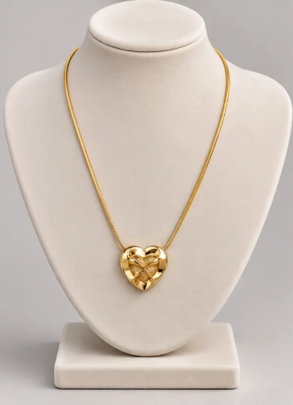 Ribbed Heart Pendant Gold Chain